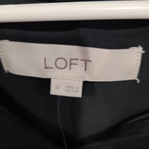 NWT Loft BLACK flowy V neck Top with tassel ties womens SZ Med. - Picture 2 of 10